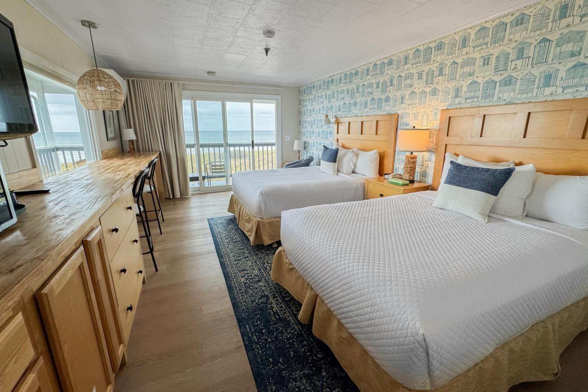 Kebek 3 Oceanside Hotel