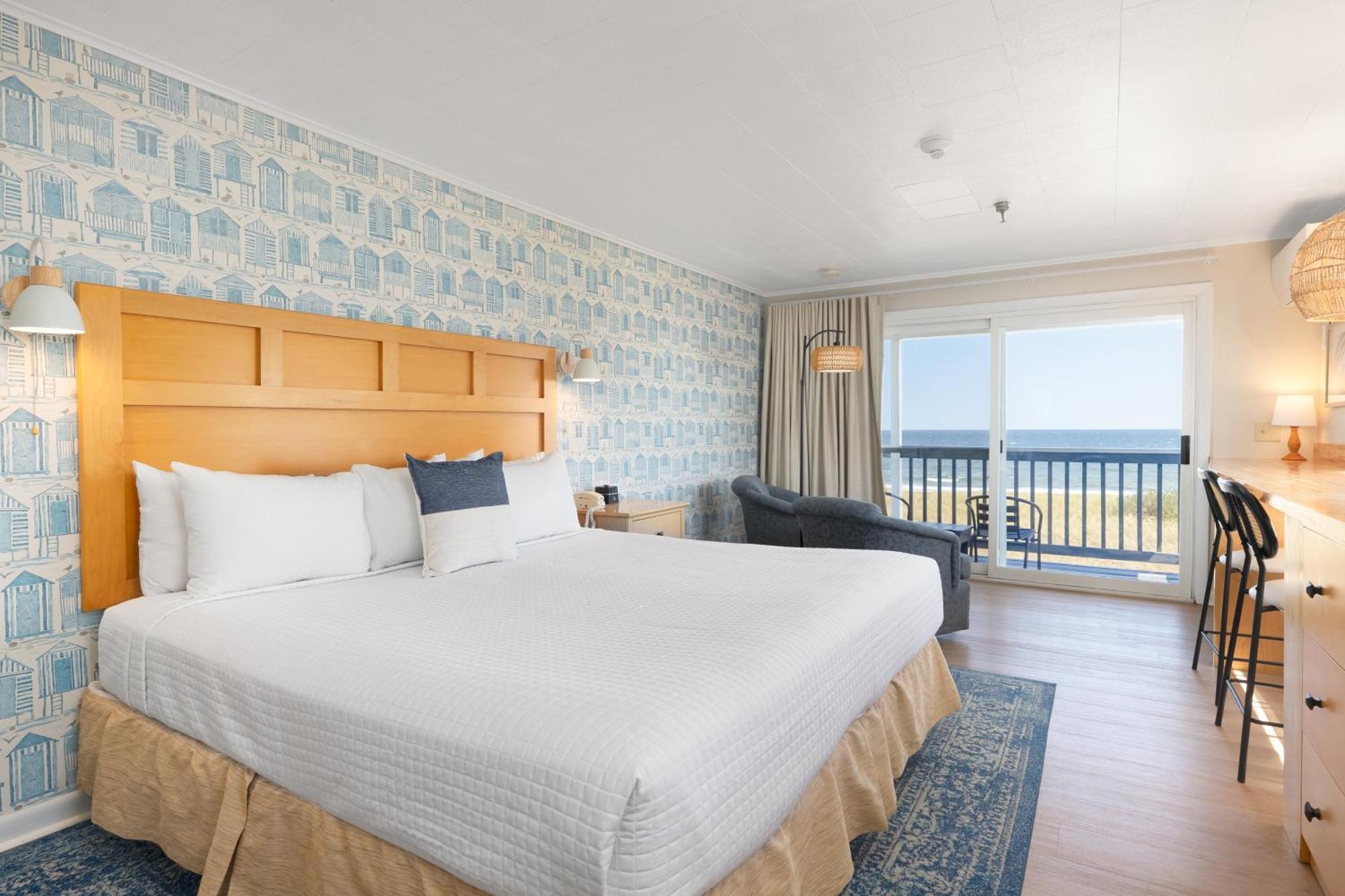 Kebek 3 Oceanside Hotel